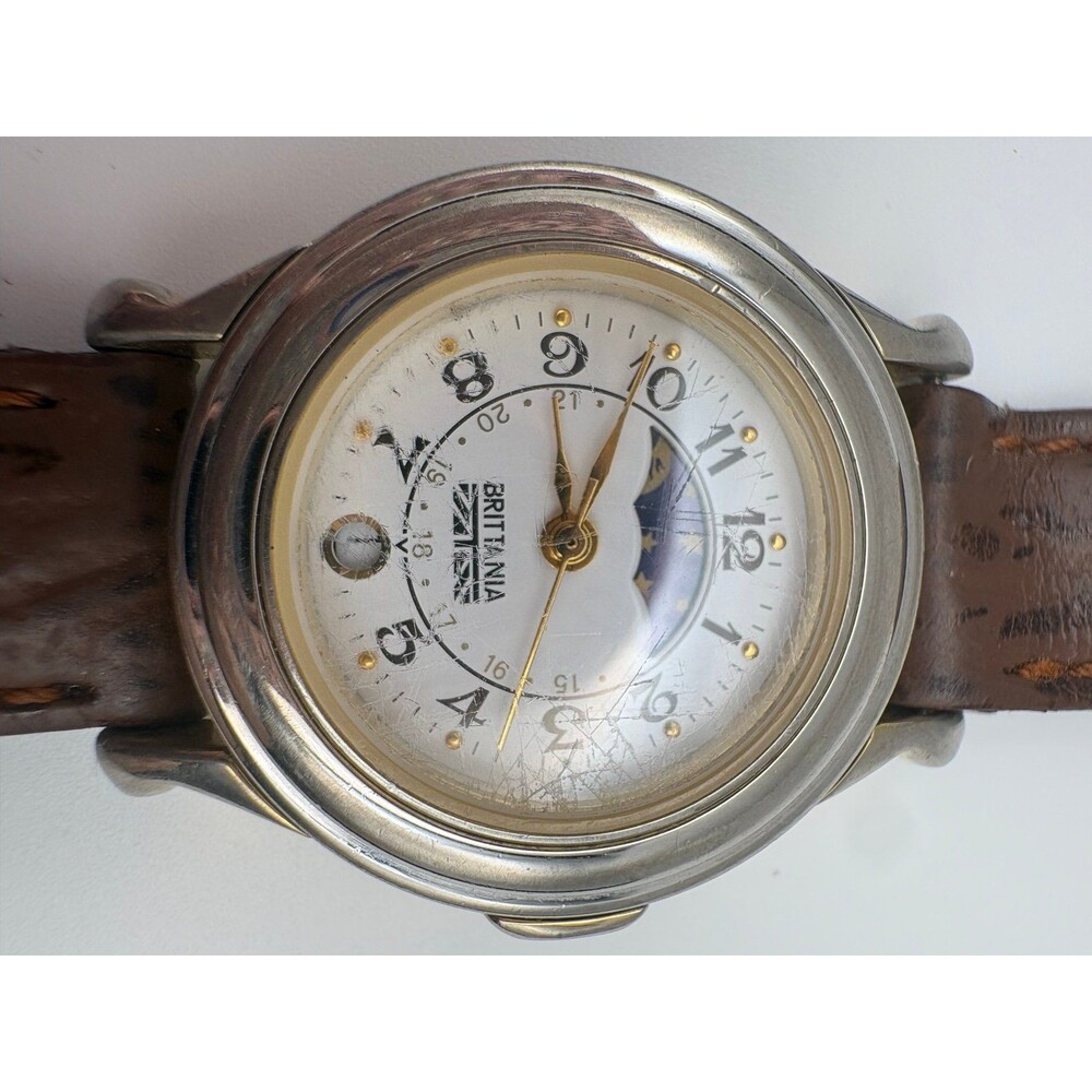 Vintage Brittania Moon Phase Watch | V121 movement | New Battery 28mm case - Picture 5 of 7